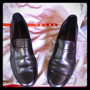 Prada shoes 👞